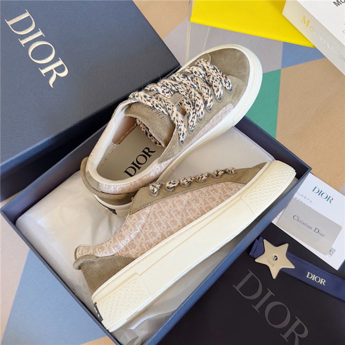d1or b33 sneakers