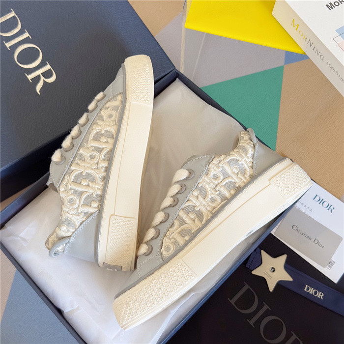 d1or b33 sneakers