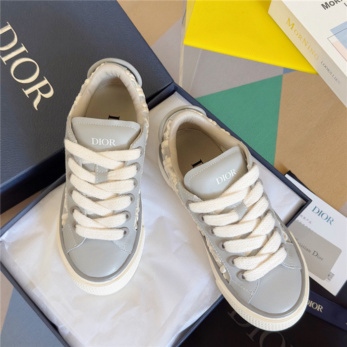 d1or b33 sneakers