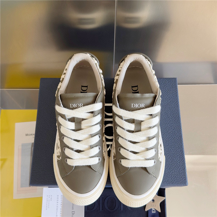 d1or b33 sneakers