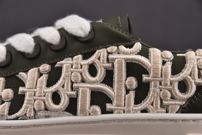 d1or b33 sneakers