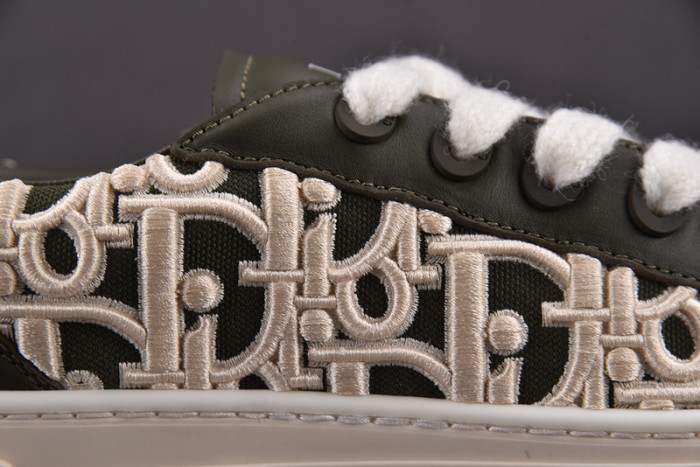 d1or b33 sneakers