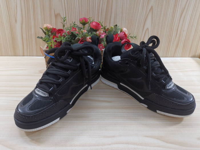 l1vv trainer