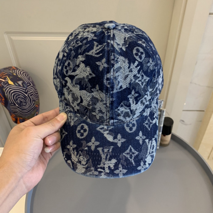 l1vv hat