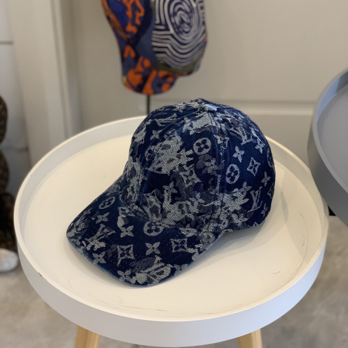 l1vv hat