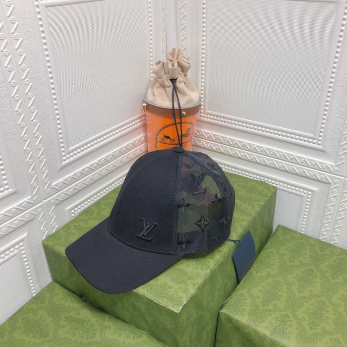 l1vv hat