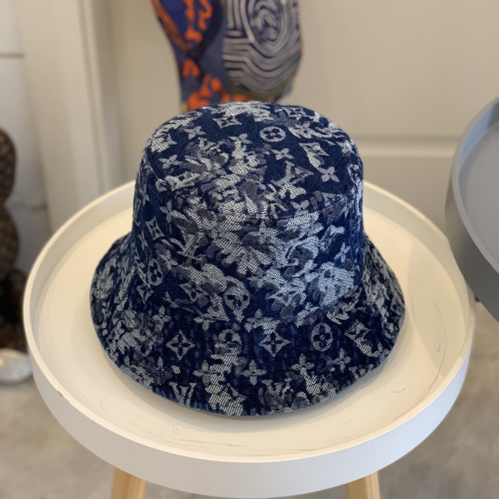 l1vv hat