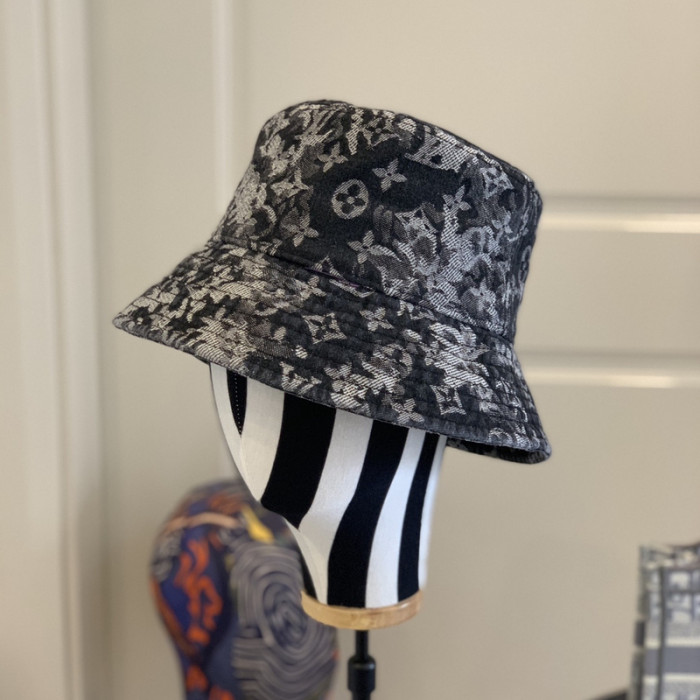 l1vv hat