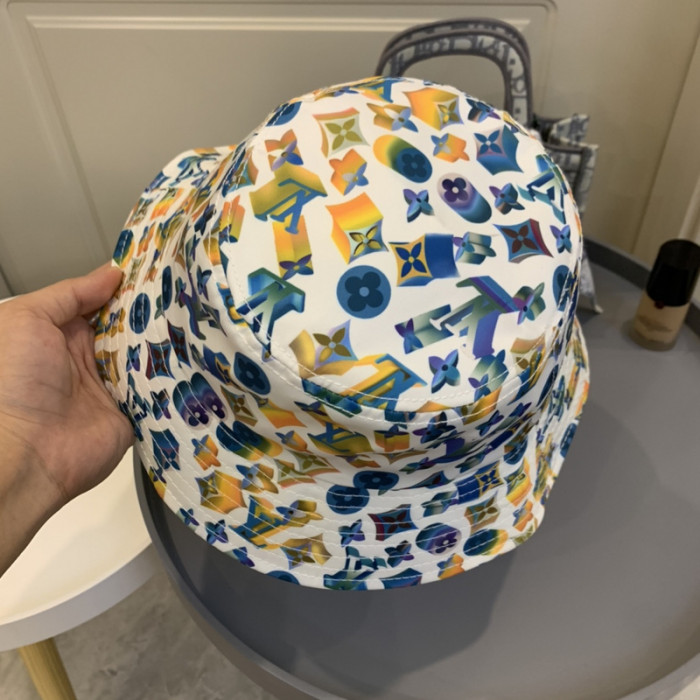 l1vv hat