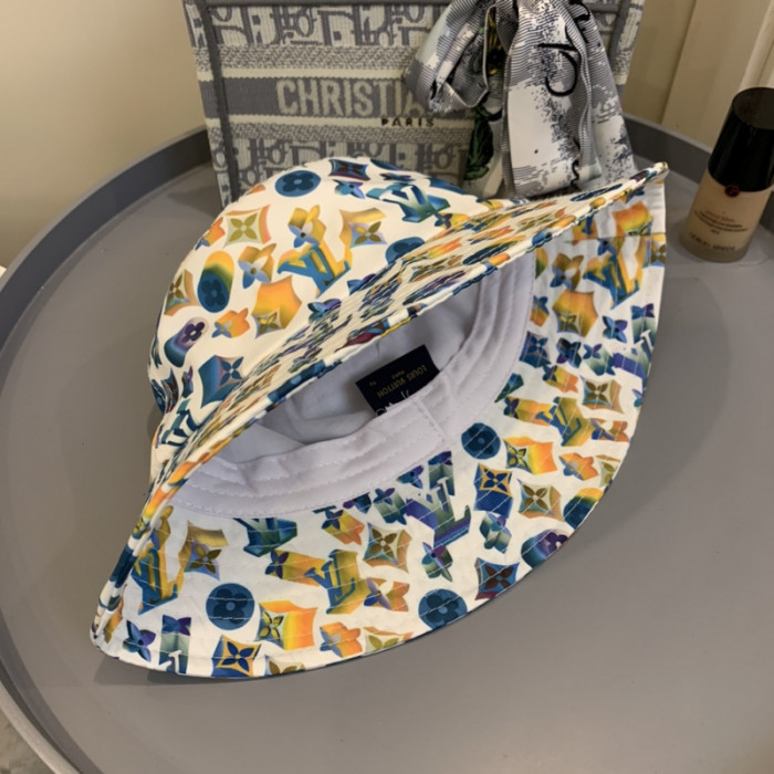 l1vv hat