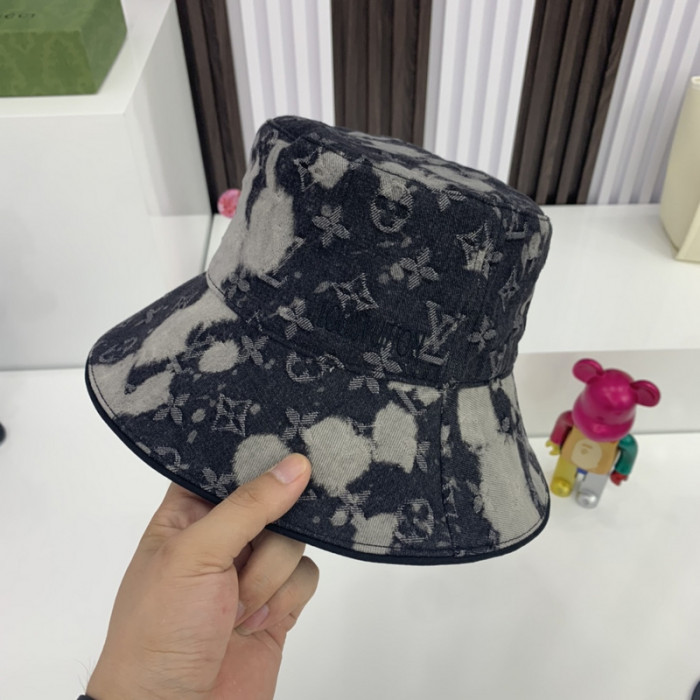 l1vv hat