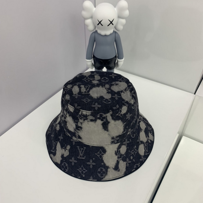 l1vv hat