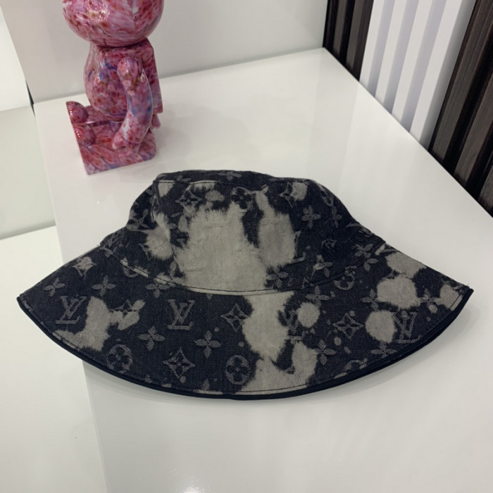 l1vv hat