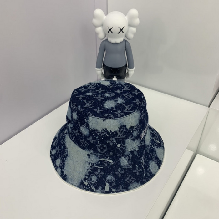 l1vv hat