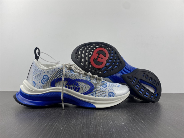 gu run sneaker