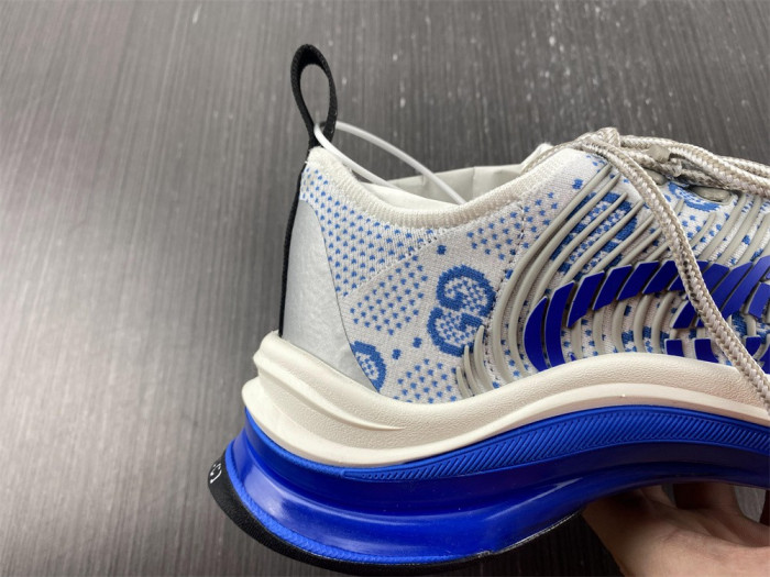 gu run sneaker