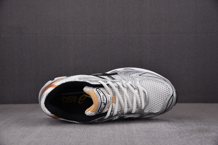 As*ic*s shoes