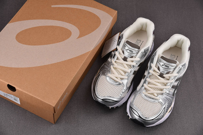 As*ic*s shoes