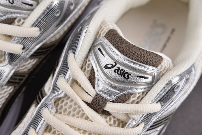 As*ic*s shoes