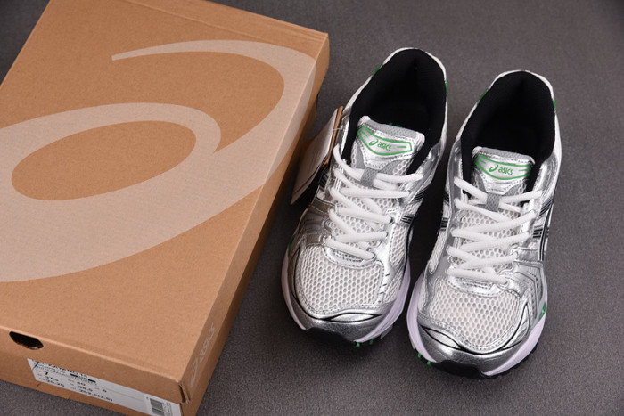 As*ic*s shoes