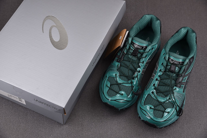 As*ic*s shoes
