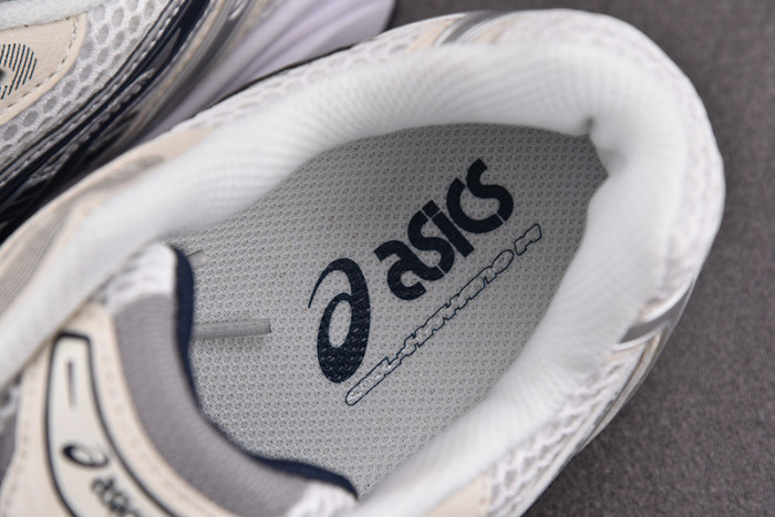 As*ic*s shoes