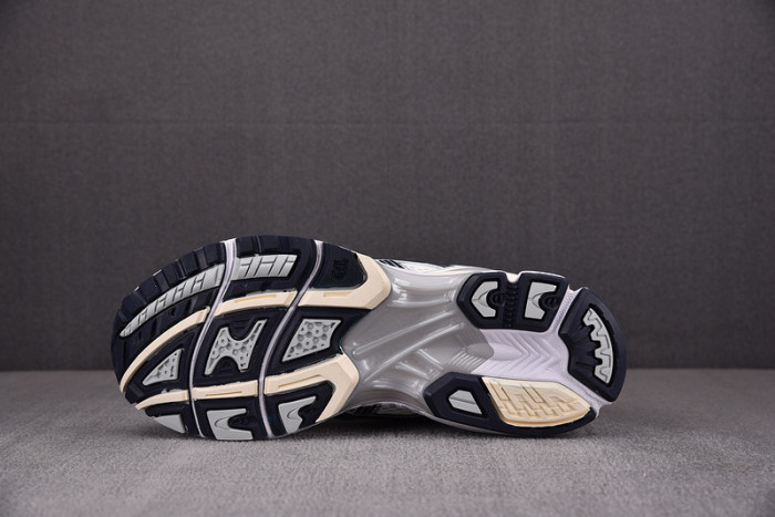 As*ic*s shoes