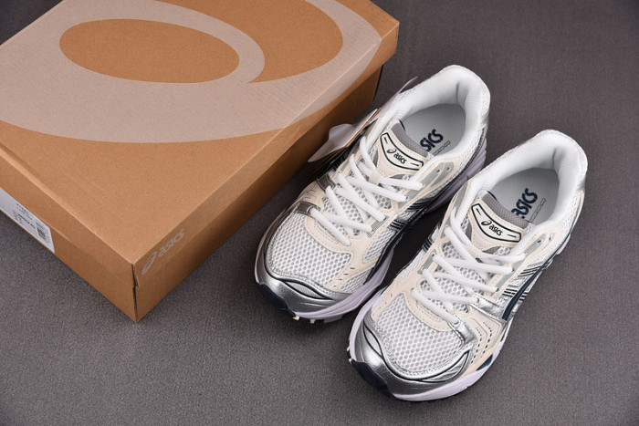 As*ic*s shoes