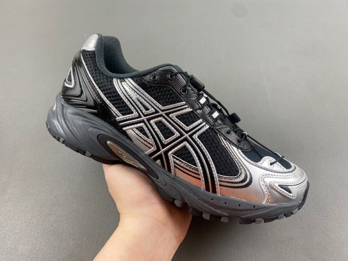 As*ic*s shoes