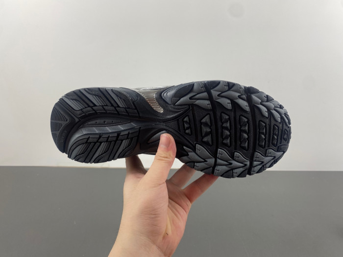 As*ic*s shoes