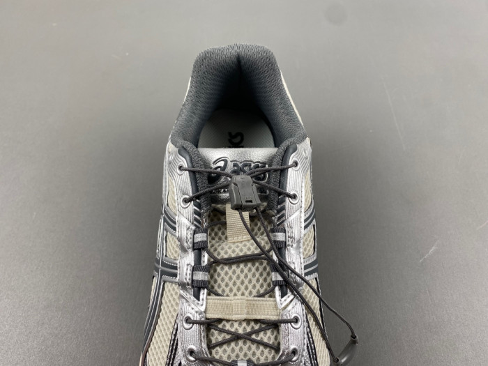 As*ic*s shoes