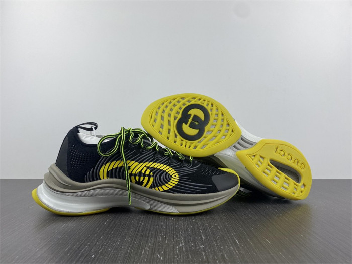 gu run sneaker