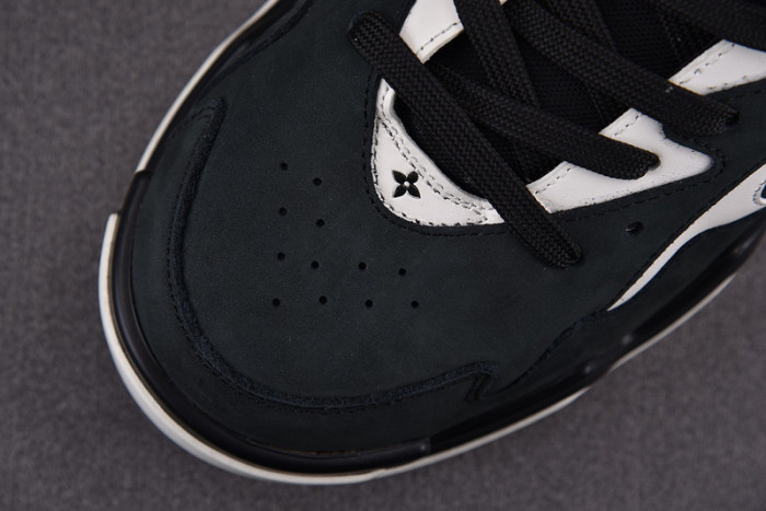 l1vv trainer
