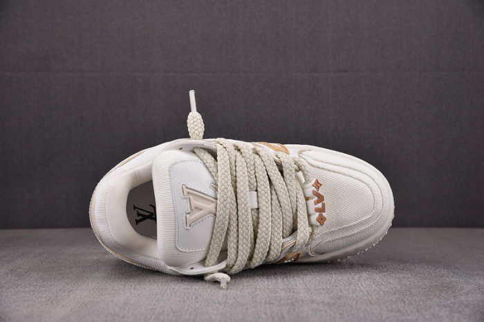 l1vv trainer