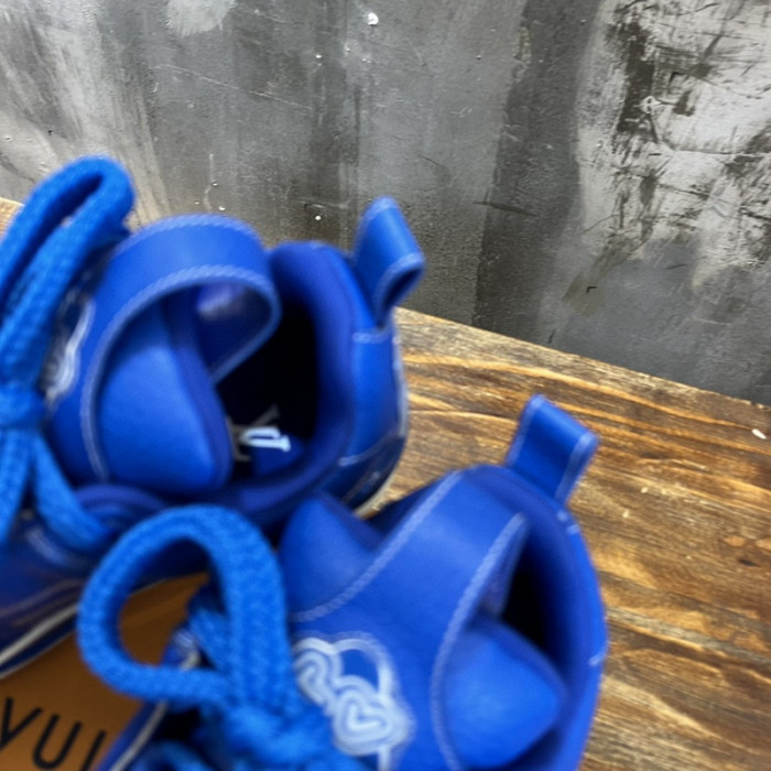 l1vv trainer