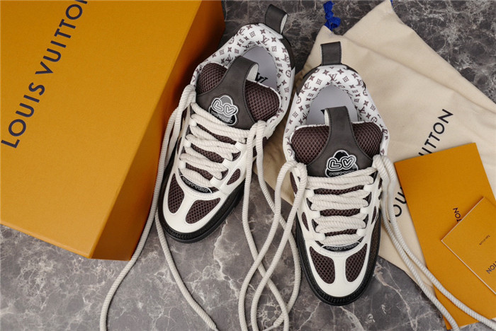 l1vv trainer