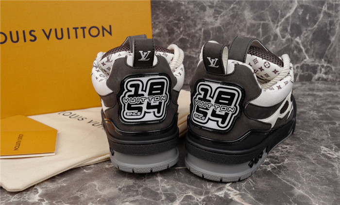 l1vv trainer