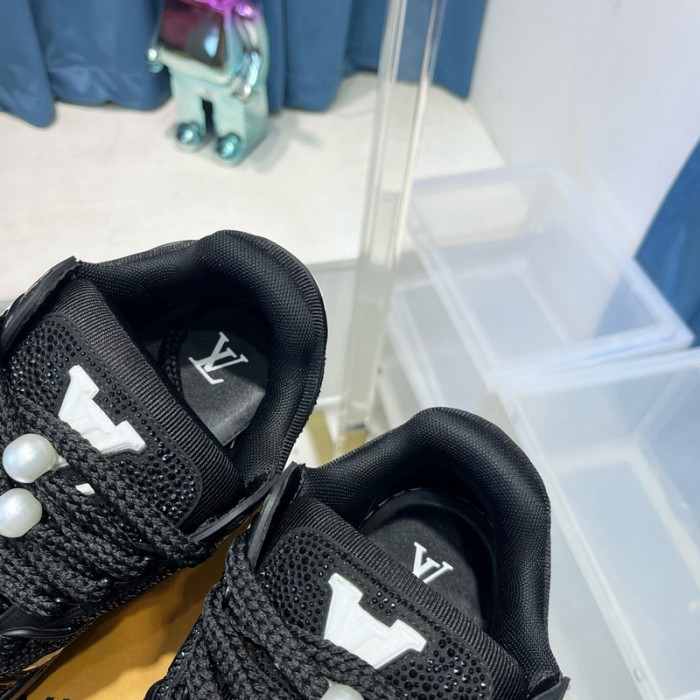 l1vv trainer