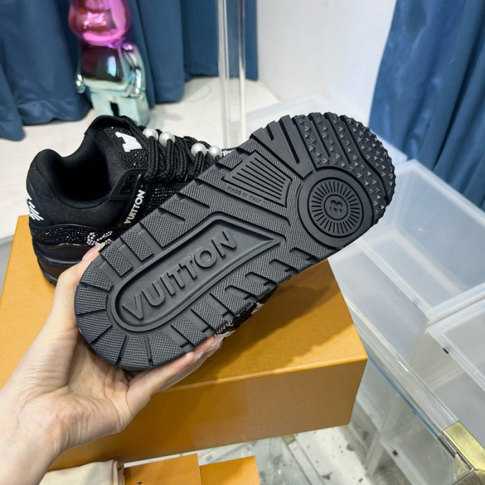 l1vv trainer