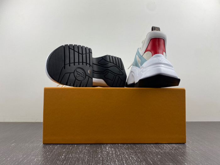 l1vv archlight sneaker