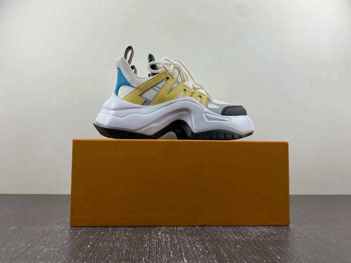 l1vv archlight sneaker