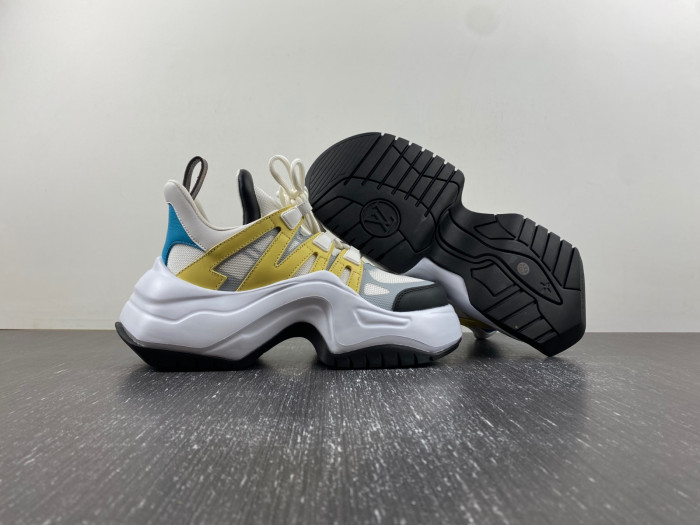 l1vv archlight sneaker