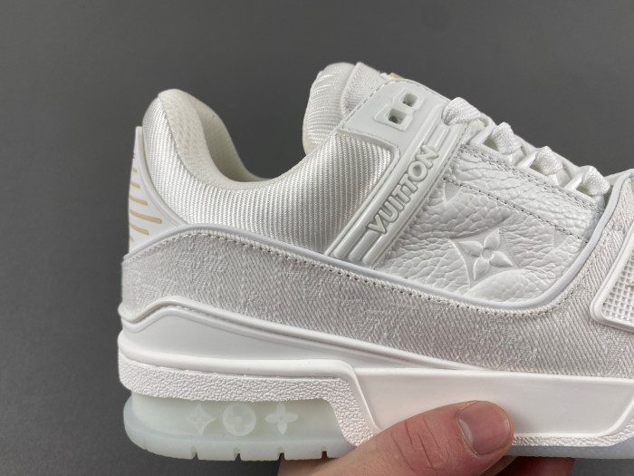 l1vv trainer
