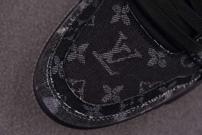 l1vv trainer