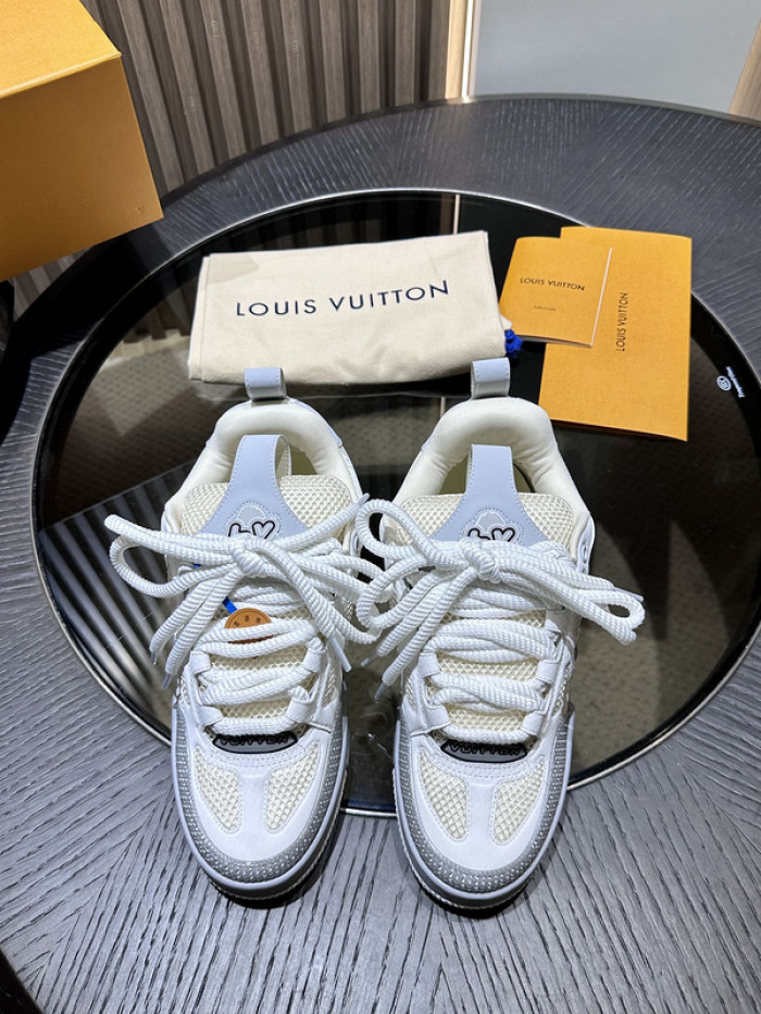 l1vv trainer