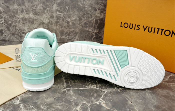 l1vv trainer