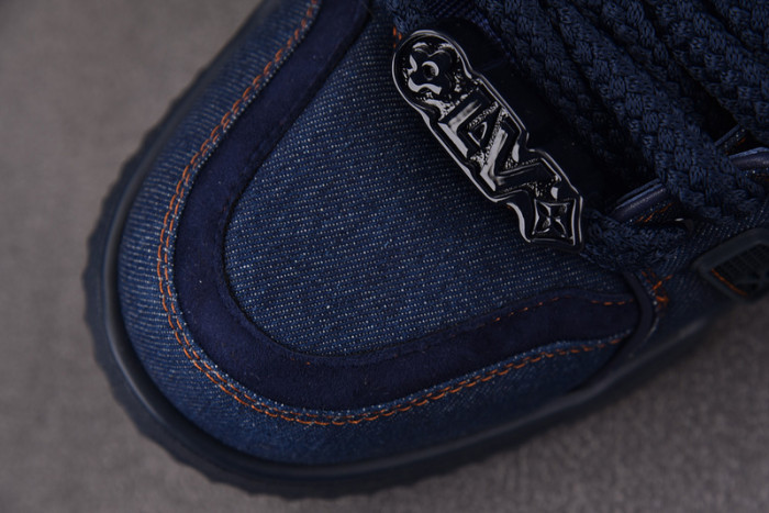 l1vv trainer