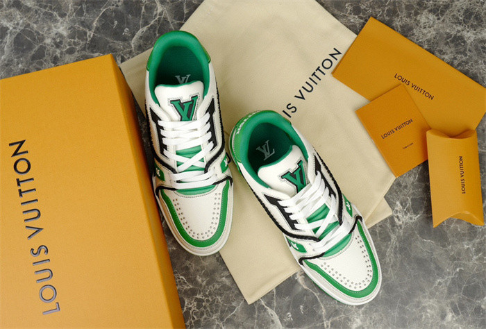 l1vv trainer