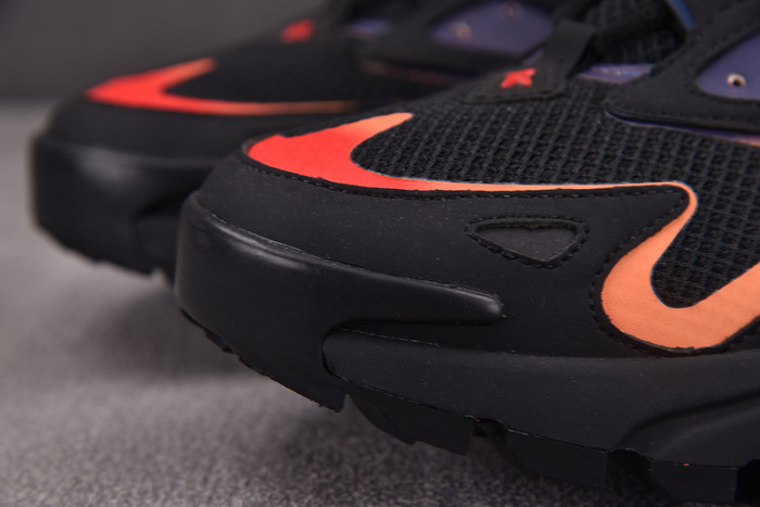 L1VV Sneakers