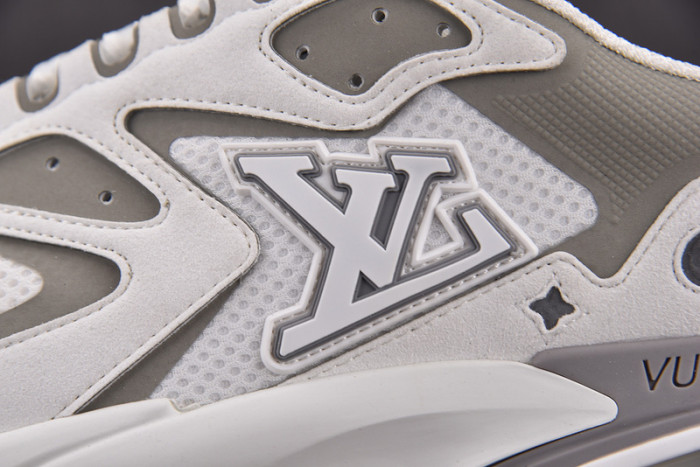 L1VV Sneakers